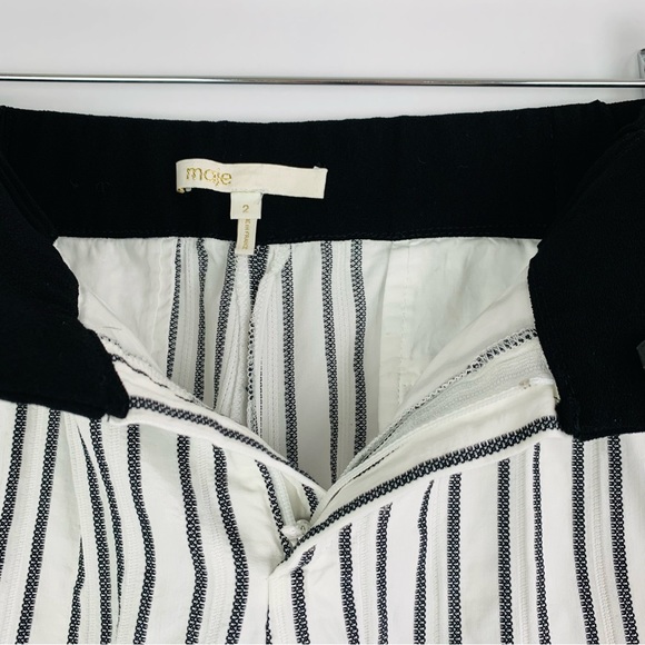 Maje Fer Crepe Trimmed Striped shorts black white stripes - Picture 11 of 16